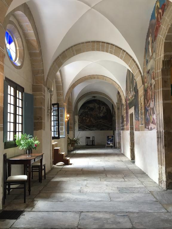 San Nicolas El Real Villafranca Del Bierzo Luaran gambar
