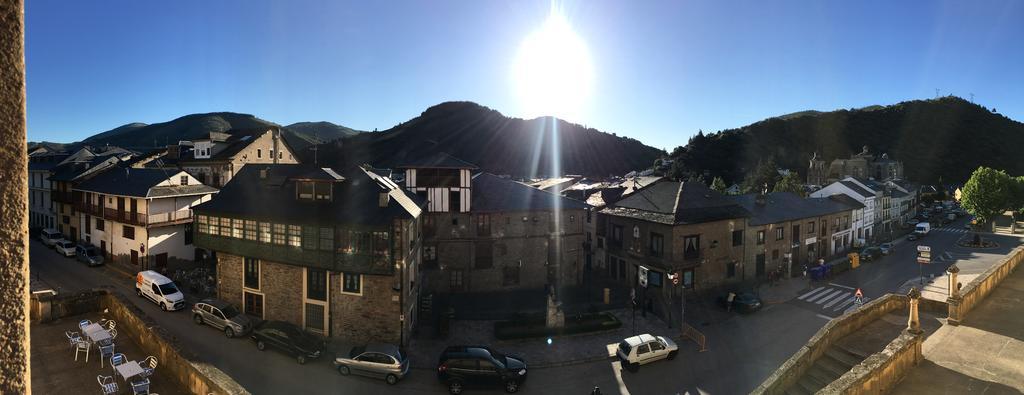 San Nicolas El Real Villafranca Del Bierzo Luaran gambar